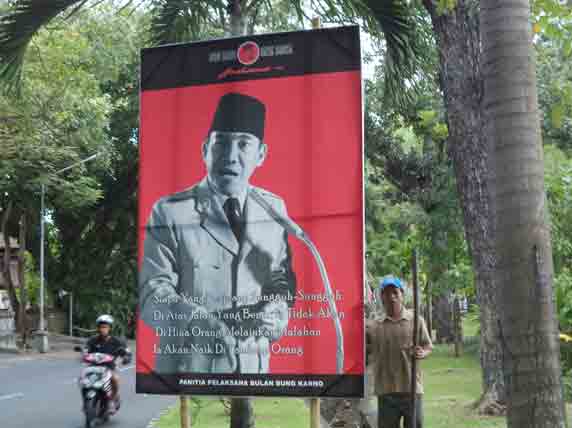 Bulan Bung Karno Bulan Bung Karno