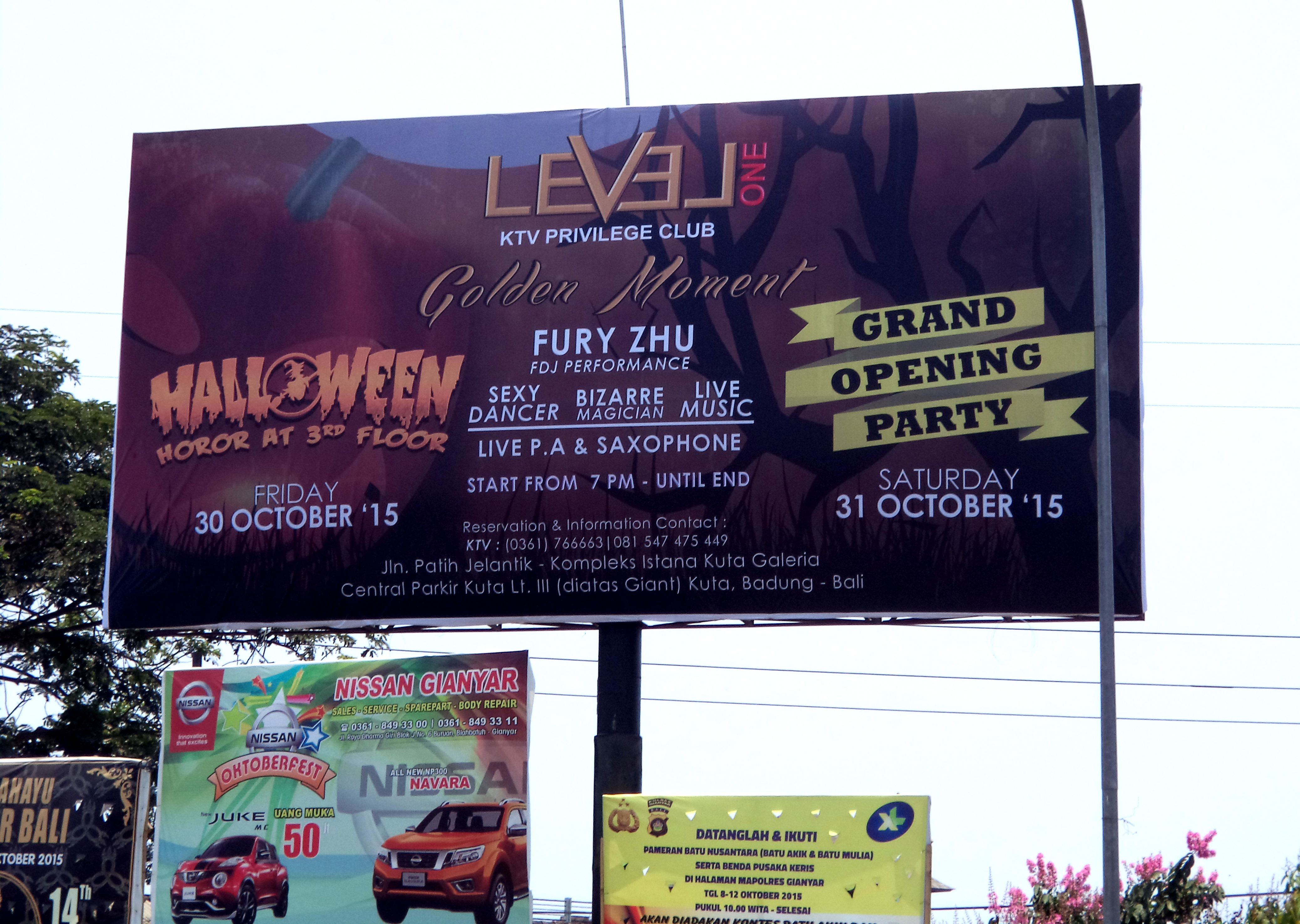Baliho LEVEL ONE Baliho LEVEL ONE