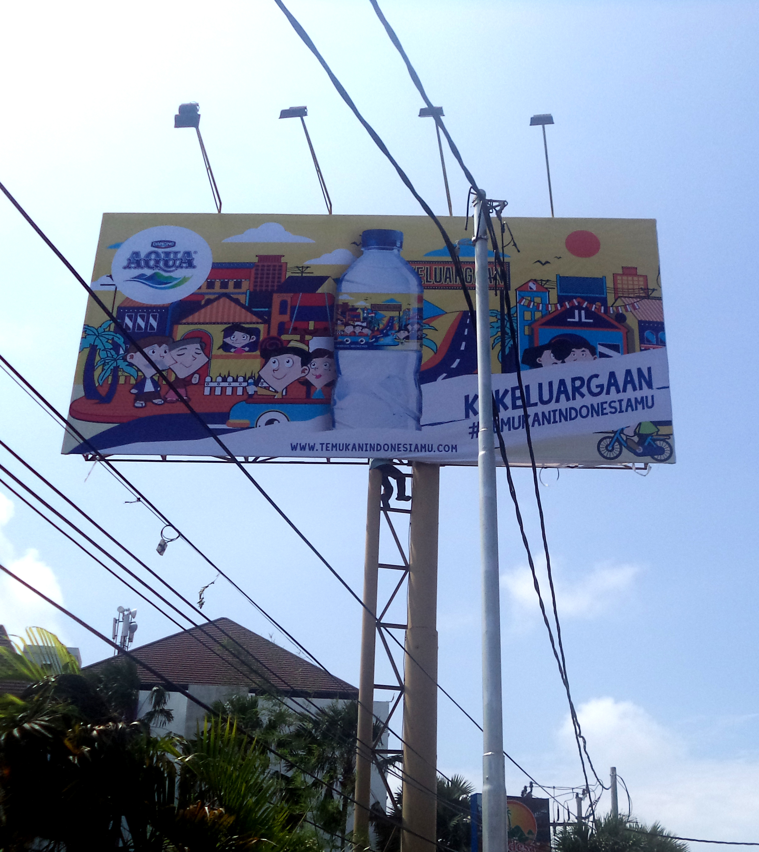 Billboard AQUA Billboard AQUA