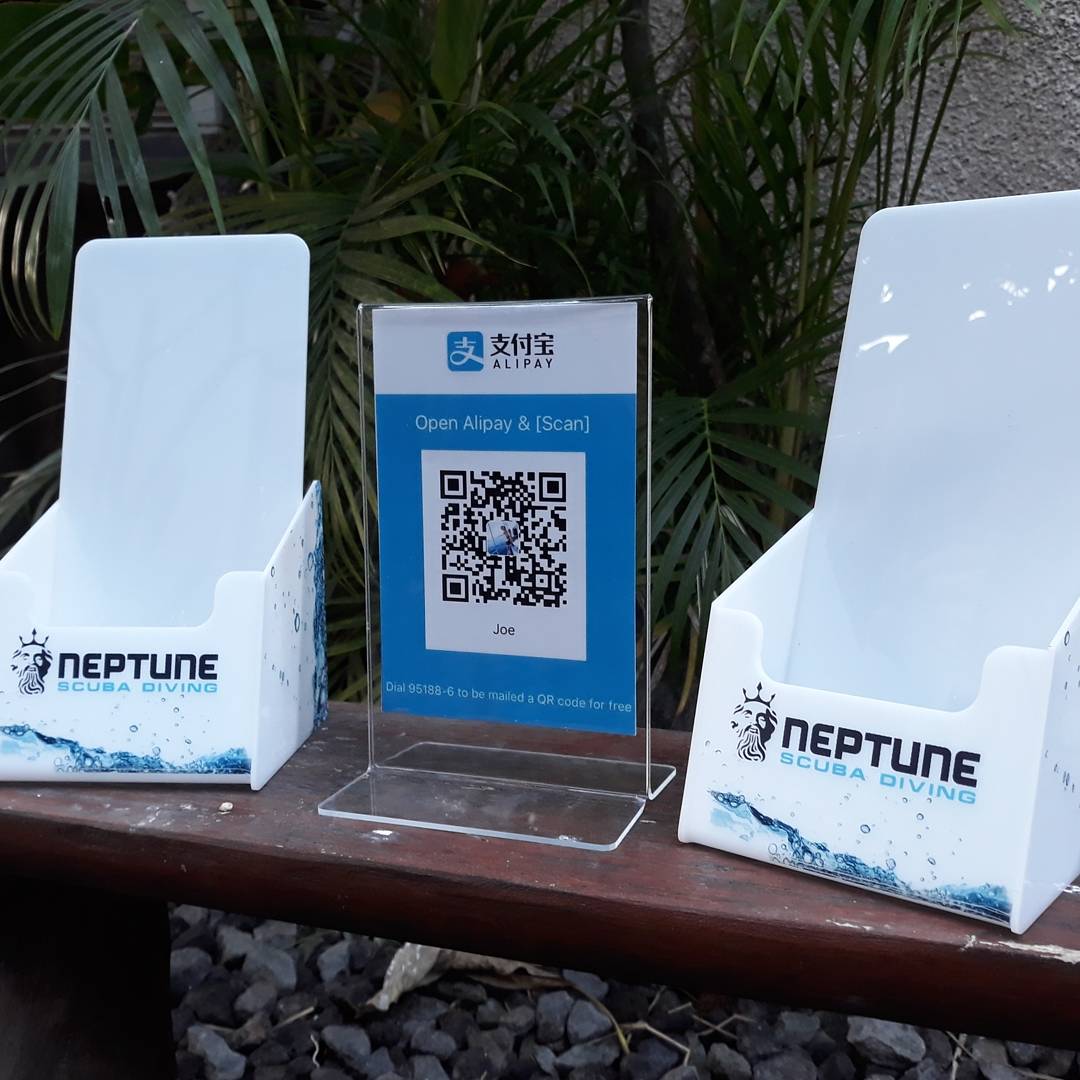 Acrylic Media Holder Brosur NEPTUNE SCUBA DIVING Acrylic Media Holder Brosur NEPTUNE SCUBA DIVING